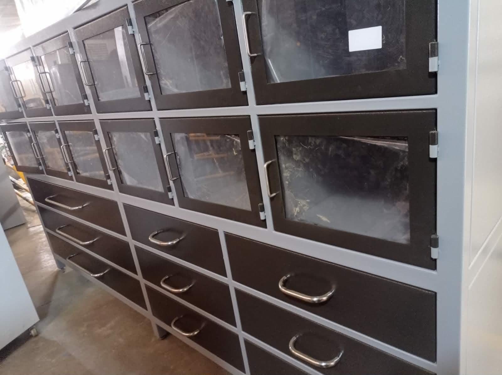 Fabricación de Mobiliario Metálico Industrial a Medida